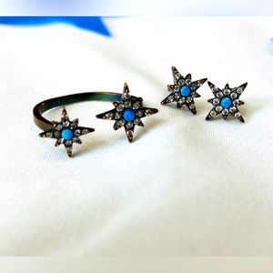 NOT FOR SALETaylor Swift ‘Arcade Ring’ & ‘Opal Eyes’ earrings